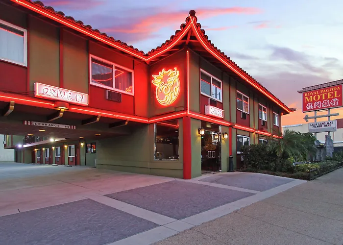 Motels Royal Pagoda Dodger Stadium
